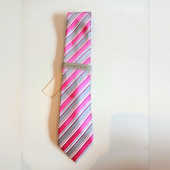 NWT Geoffrey Beene Vibrant Pink and Gray Striped Tie - Picture 1 of 5